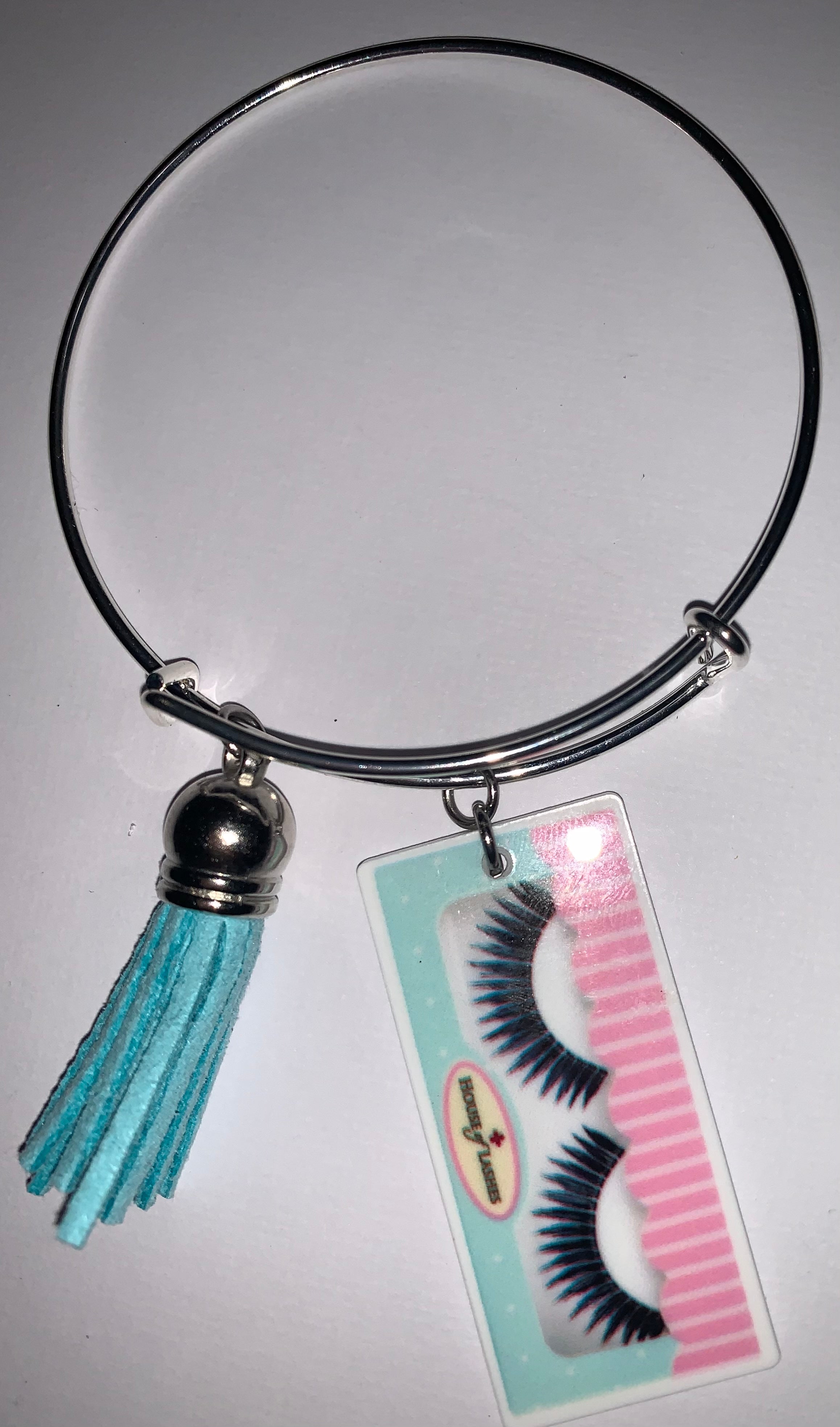 Planar Charm Bangles